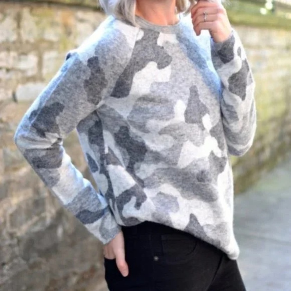 Athleta Undercover Alpaca Camo Pullover